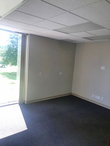 6910 W 83rd St, Shawnee Mission, KS 66204
